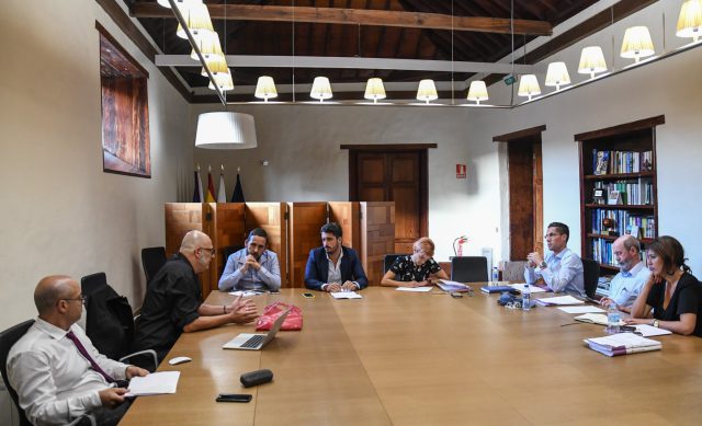 Reunión Ayuntamiento de La Laguna con Ateneo