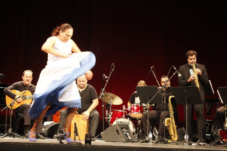 Jazz y flamenco se une en el concierto conjunto de la Big Band de Canarias y el guitarrista Gerardo Núñez