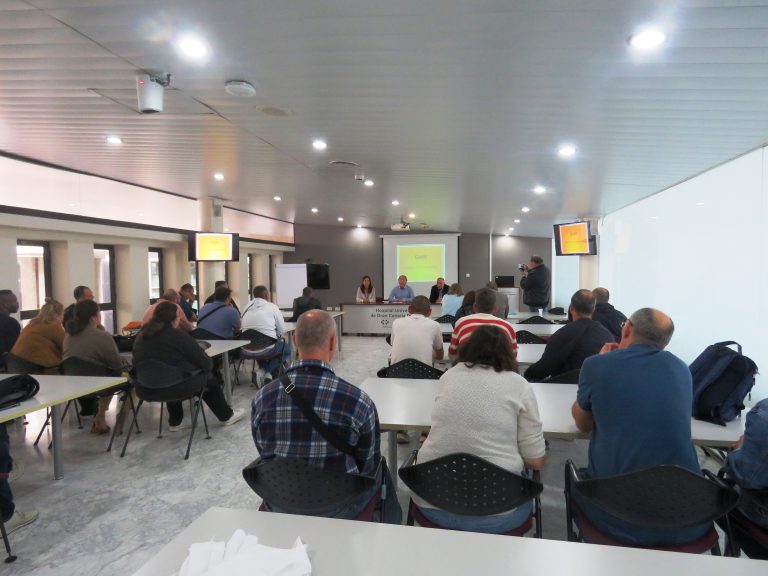 El Hospital Dr. Negrín celebra la última sesión del taller de experto en Salud Mental del Aula de Pacientes 2019