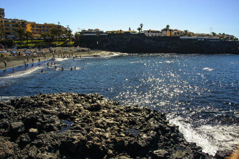 Turismo destina 250.000 euros para la mejora del acceso y la calidad de Playa La Arena en Santiago del Teide 