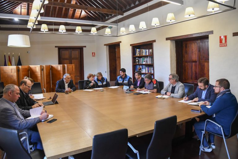 Ayuntamiento y Gobierno de Canarias estrechan la colaboración en materia de seguridad y emergencias