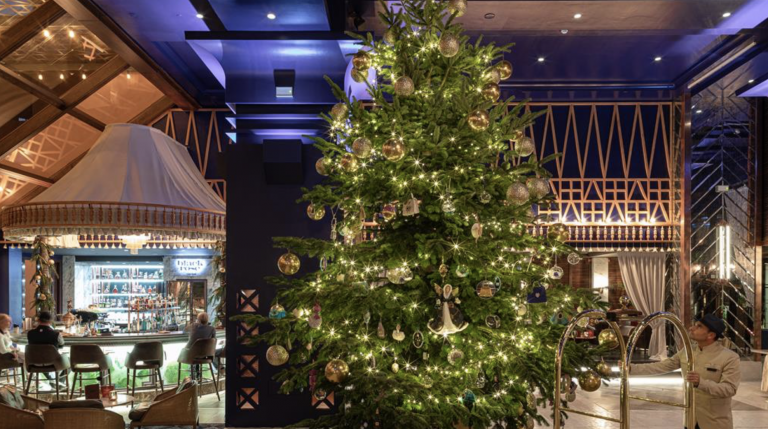 El árbol de Navidad más caro del mundo (11 millones de euros) está en España
