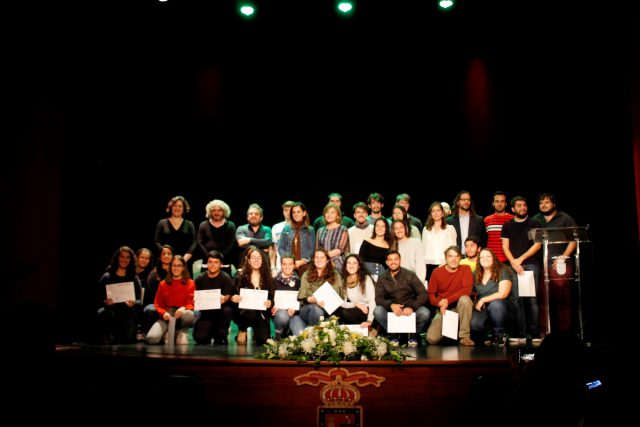Foto de familia de la Clausura del Encuentro en el Teatro Hespérides