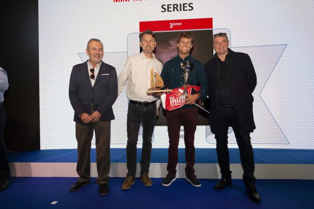 La Regata En Solitario Mini-Transat Entrega Sus Premios En El Salón Naútico De París 1 Mini Transat Entrega Premios París Representantes Lpgc