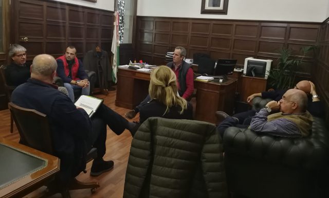 Reunión encuentro político