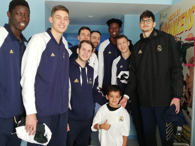 Visita Jugadores Real Madrid Junior