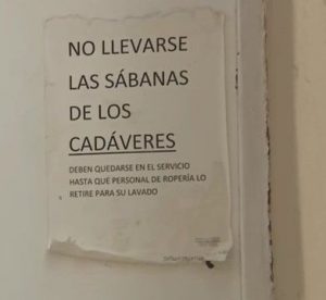 Un Hospital Pide &Quot;No Llevarse Las Sábanas De Los Cadáveres&Quot; 1 Cartel Cadaveres Cordoba.jpg 702060811