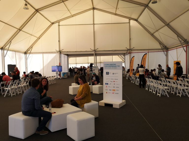 Más de 350 alumnos de FP y las 25 empresas tecnológicas más representativas se conocen en el 4º Encuentro entre Empresas TIC y FP