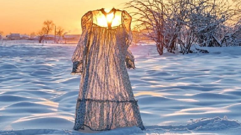 Fotografía su ropa congelada para mostrar las extremas temperaturas