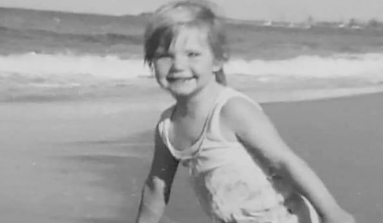 Una niña de 3 años desaparece en una playa abarrotada de gente: El caso de Cheryl Grimmer Una niña de 3 años desaparece en una playa abarrotada de gente: El caso de Cheryl Grimmer