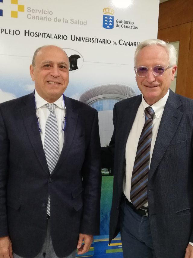 Los doctores Cohen (izda) y Quintero en la sesión clínica sobre el Proyecto ECHO