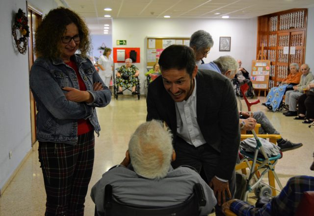 Mariano H. Zapata Y Nieves Hernández En Residencia De Pensionistas 1