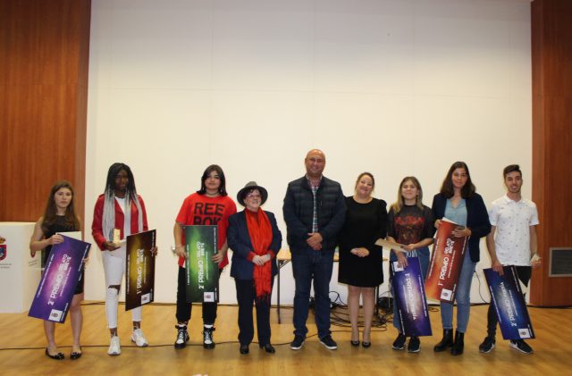 Premios literarios Isabel Medina