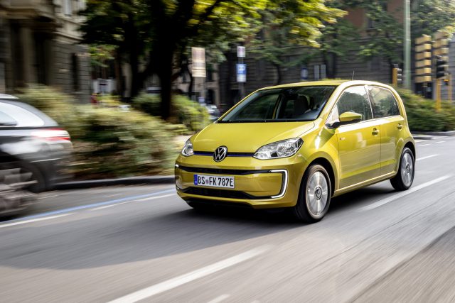 Volkswagen Sigue Siendo La Marca A Batir: 15 Años Consecutivos Como Líder En Canarias. 2 E Up