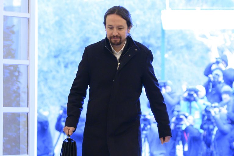 ¿Iglesias, presidente?: el escenario que maneja Moncloa si Pedro Sánchez cae enfermo por coronavirus