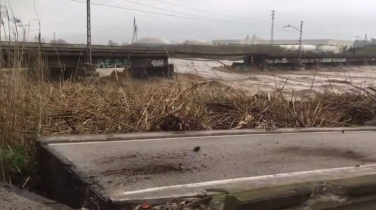 Continúa el drama por la borrasca ‘Gloria’: 10 muertos, 6 desaparecidos y varios puentes arrasados
