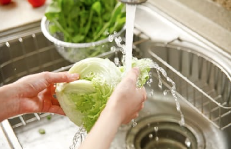 Cinco alimentos que no debes lavar antes de consumir, según la OCU