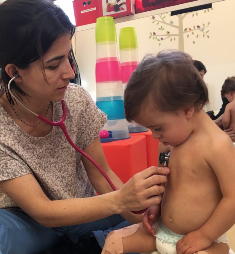 Las familias como argamasa de la salud de los bebés hospitalizados