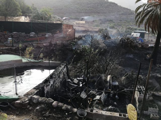 TELDE SE SUMA A LA LUCHA CONTRA EL FUEGO8