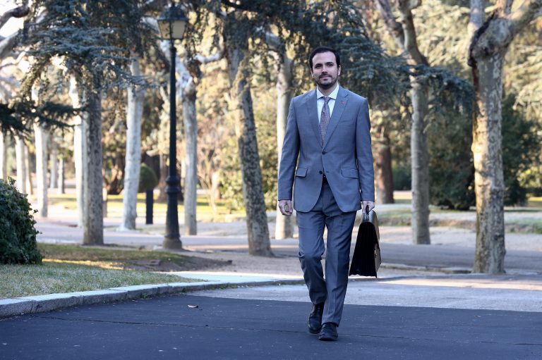Garzón presenta su primera medida: el fichero Eficaz