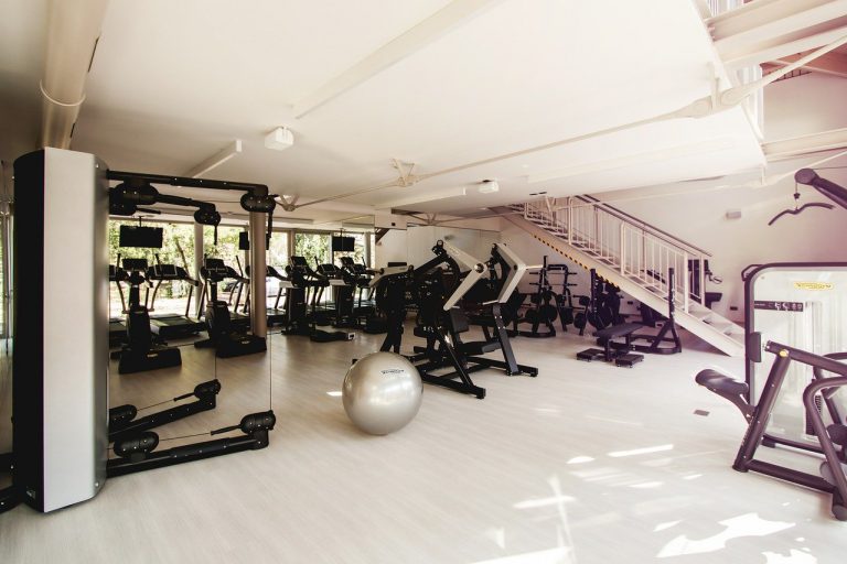 Detenido el dueño de un gimnasio de Alicante que permitía el acceso mediante un código secreto
