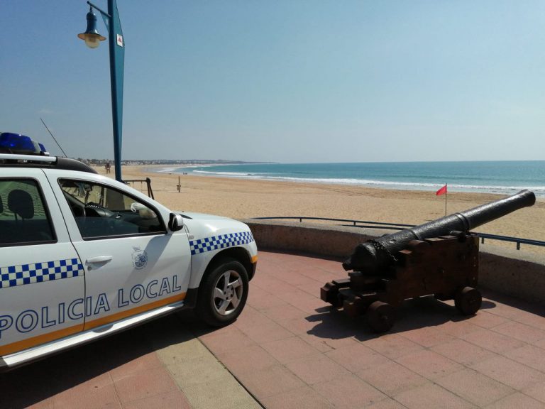 Detenido en Cádiz por toser deliberadamente sobre un agente