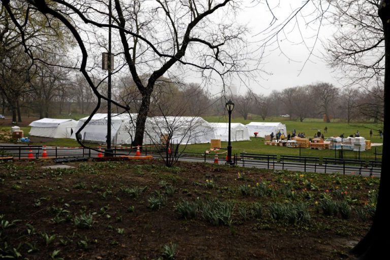 El Central Park de Nueva York se transforma en un gran hospital para atender a pacientes con coronavirus