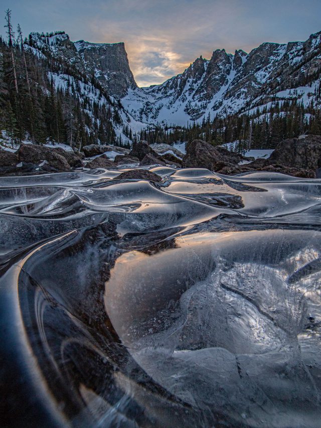 Un Fotógrafo Retrata Las Olas Heladas De Un Río Congelado De Los Estados Unidos 2 Ce58Ae59 2Eeb 4118 9E19 B46F8A07Bfe5