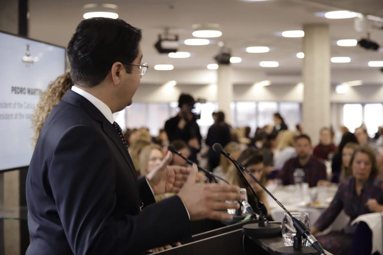 Pedro Martín se reúne en Londres con la prensa británica para fortalecer la imagen de Tenerife 