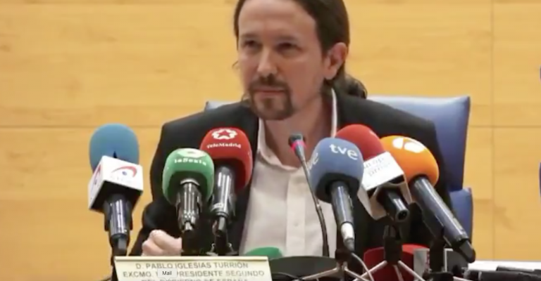 Iglesias sufre un escrache en su regreso a la Complutense al grito de «fuera vende obreros»
