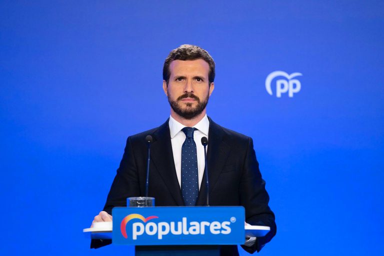 Casado ofrece a Sánchez una lealtad mayor que la de sus “socios de investidura” para aplicar el estado de alarma