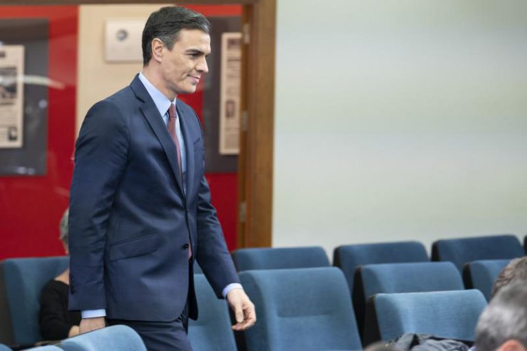 Sánchez abordará el sábado la crisis con los presidentes autonómicos y el lunes con la oposición