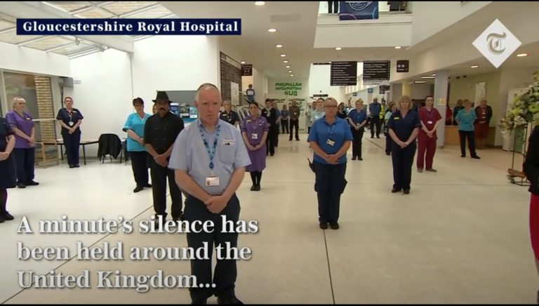El emotivo minuto de silencio que los británicos han dedicado a sus víctimas del coronavirus