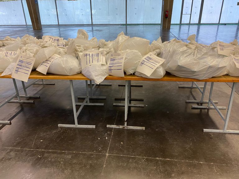El Cabildo distribuye material sanitario a los ayuntamientos y centros de dependencia