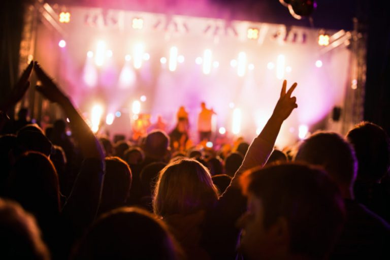 Los festivales de música se quedan en casa