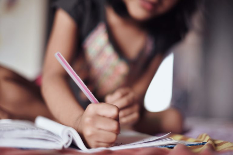 Continúa el curso escolar de manera no presencial