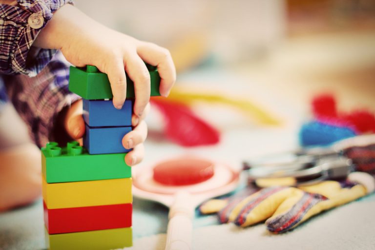 Infancia suspende hasta nueva fecha el procedimiento de solicitud de plaza en sus Escuelas Infantiles