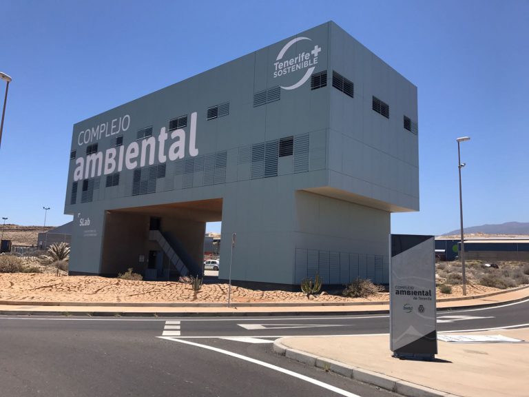 El Cabildo ampliará con dos obras la vida útil de la celda de vertido del Complejo Ambiental de Arico