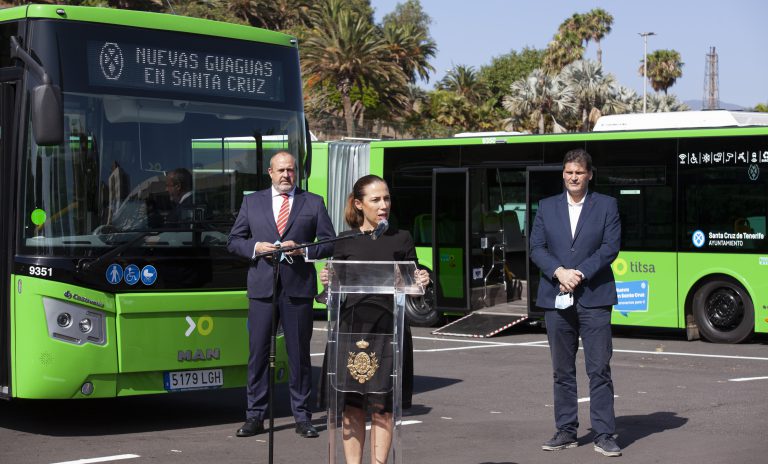 El Ayuntamiento de Santa Cruz de Tenerife comienza la renovación de la flota de guaguas urbanas