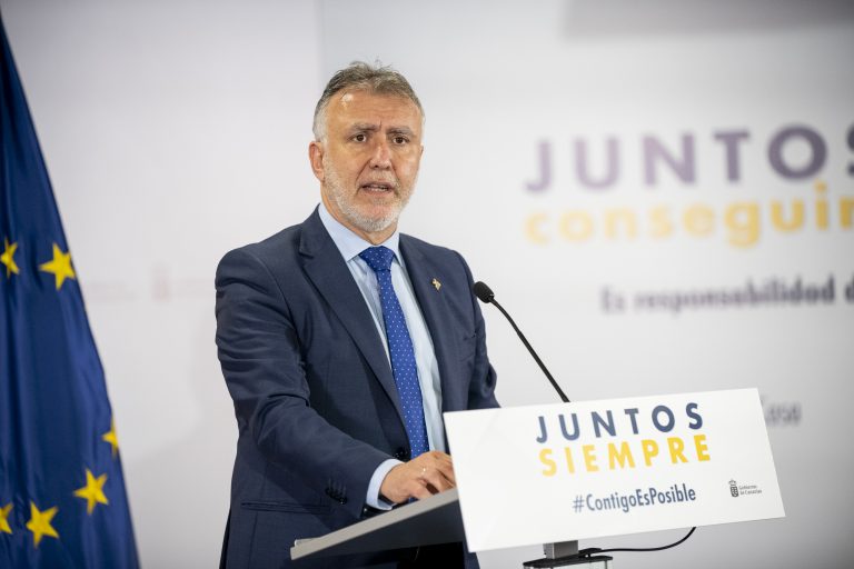 Canarias pide a Madrid que tenga en cuenta en el reparto de los anunciados 16000 millones los PCR realizados y la perdida de ingresos fiscales
