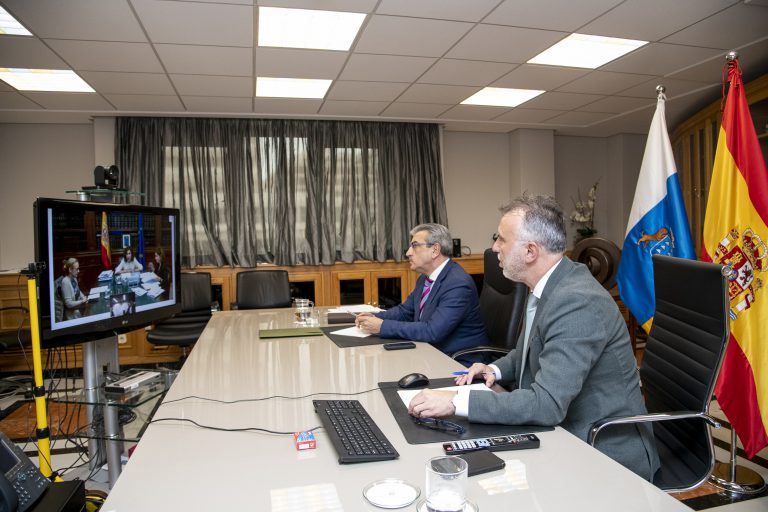 El Estado permitirá el uso del superávit a Canarias y revisará determinados criterios de reparto del Fondo de 16.000 millones