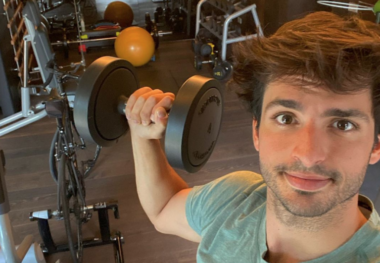 Carlos Sainz ya es piloto de Ferrari