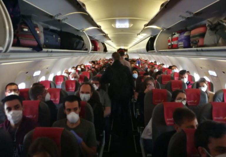 El Gobierno pide explicaciones a Iberia por el polémico vuelo a Las Palmas