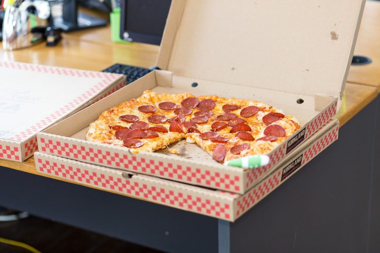 Recibe desde hace 9 años pizzas a domicilio que no ha encargado