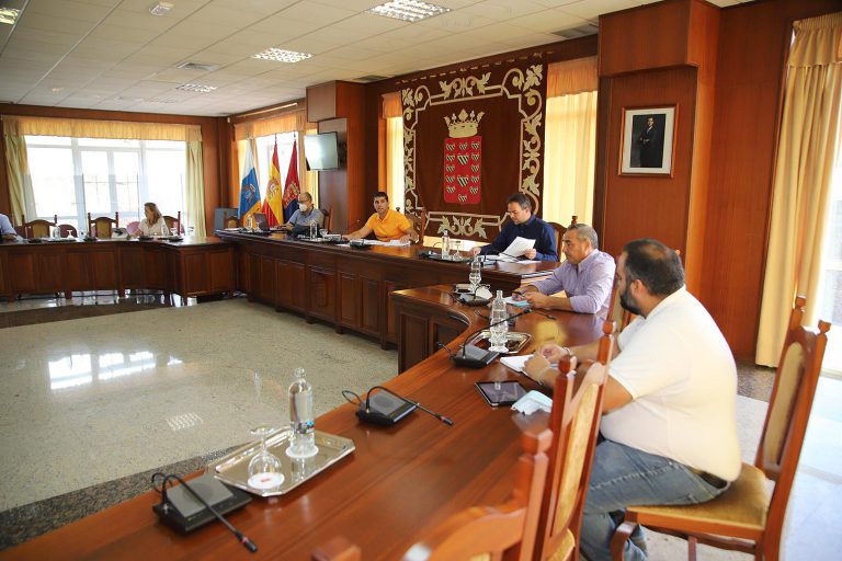 Los Centros solicitan un informe para analizar el pago de los días de licencia de los trabajadores