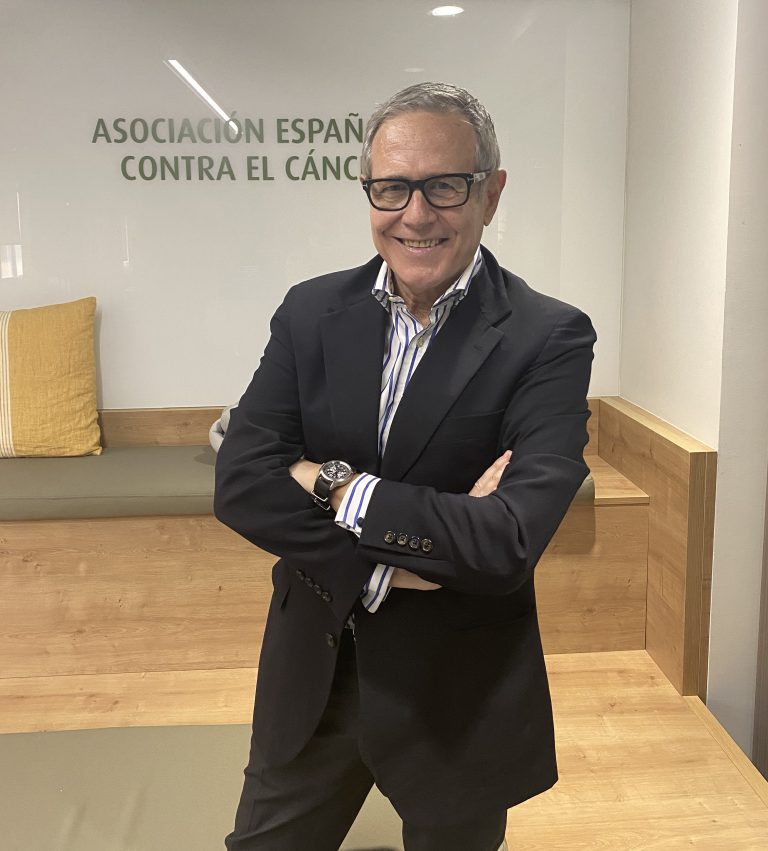 La AECC presenta su nuevo Consejo Nacional presidido por Ramón Reyes