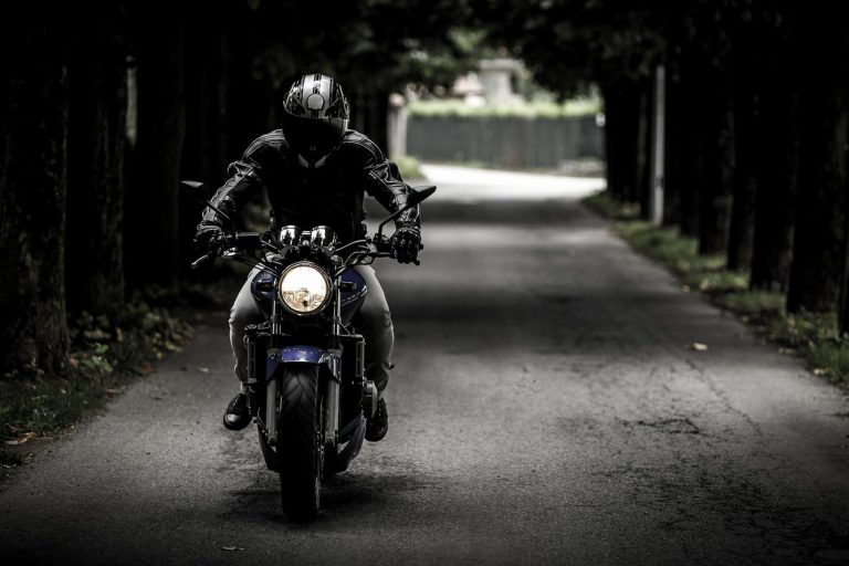 ¿Cómo dar un parte en caso de accidente de moto?