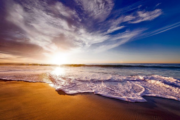 Julio avanza con frío de mayo en el norte y más de 35 grados en el sur