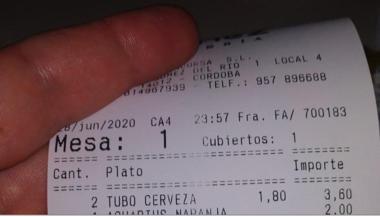 El mensaje que apareció en la cuenta de un cliente de un bar en  Córdoba
