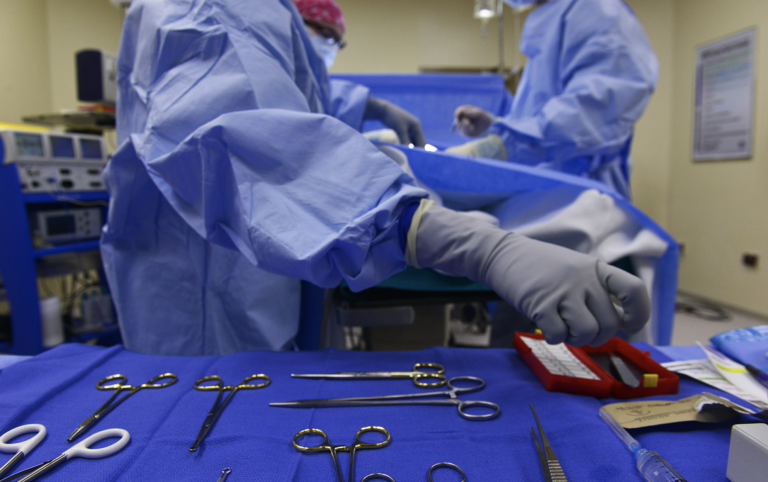Se cifra en más de 3.000 los profesionales sanitarios fallecidos por Covid-19